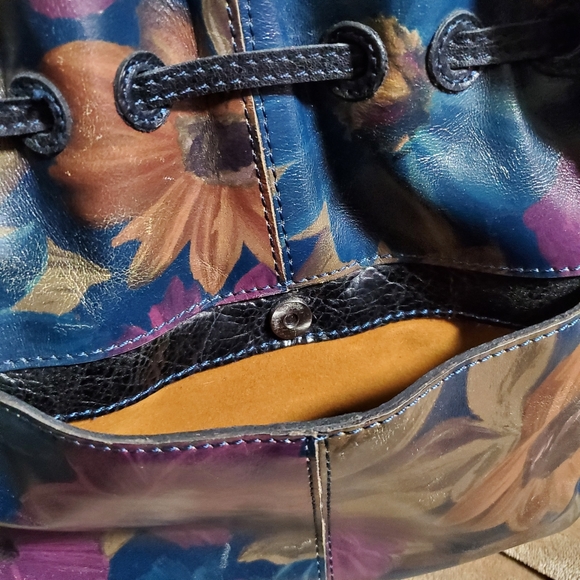 Patricia Nash Leather Handbag - Picture 12 of 12